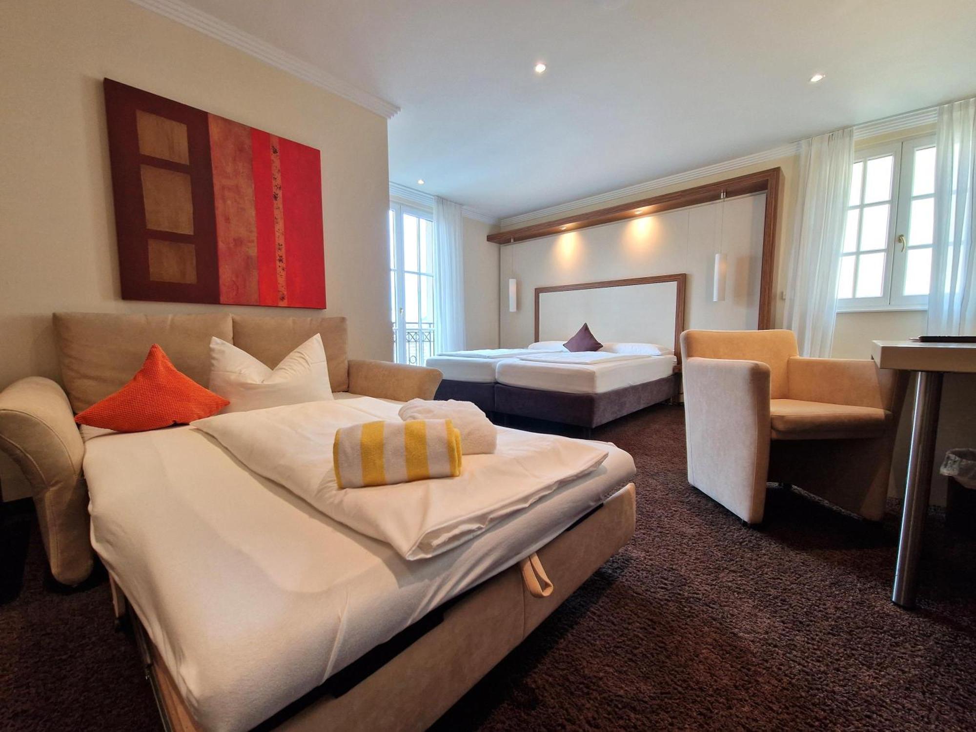 האסלאך אים קינזיגטאל Mosers Blume Relax & Genuss Hotel מראה חיצוני תמונה