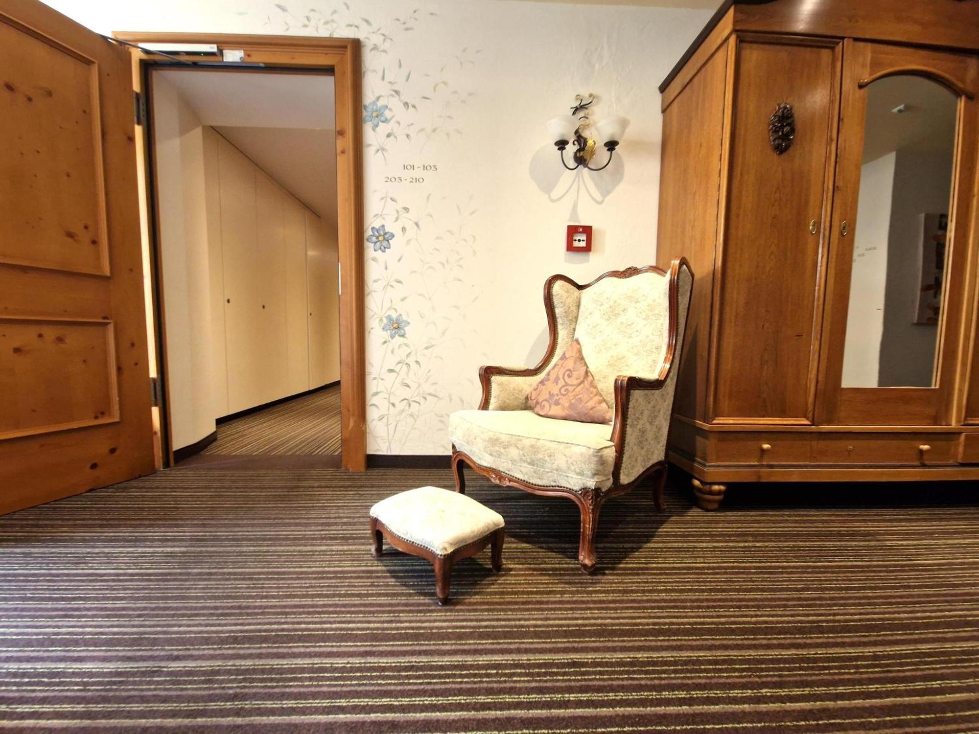 האסלאך אים קינזיגטאל Mosers Blume Relax & Genuss Hotel מראה חיצוני תמונה
